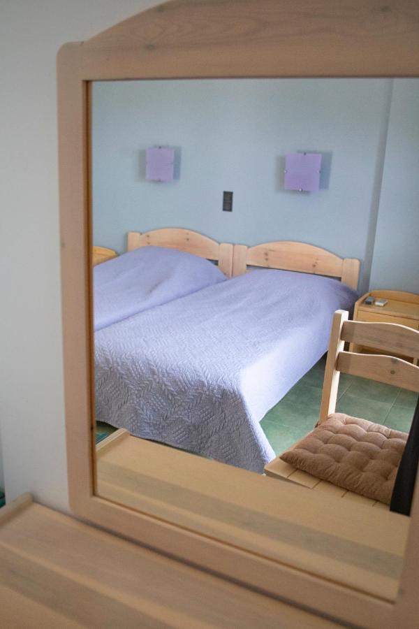 Eri Rooms To Let Raches  エクステリア 写真